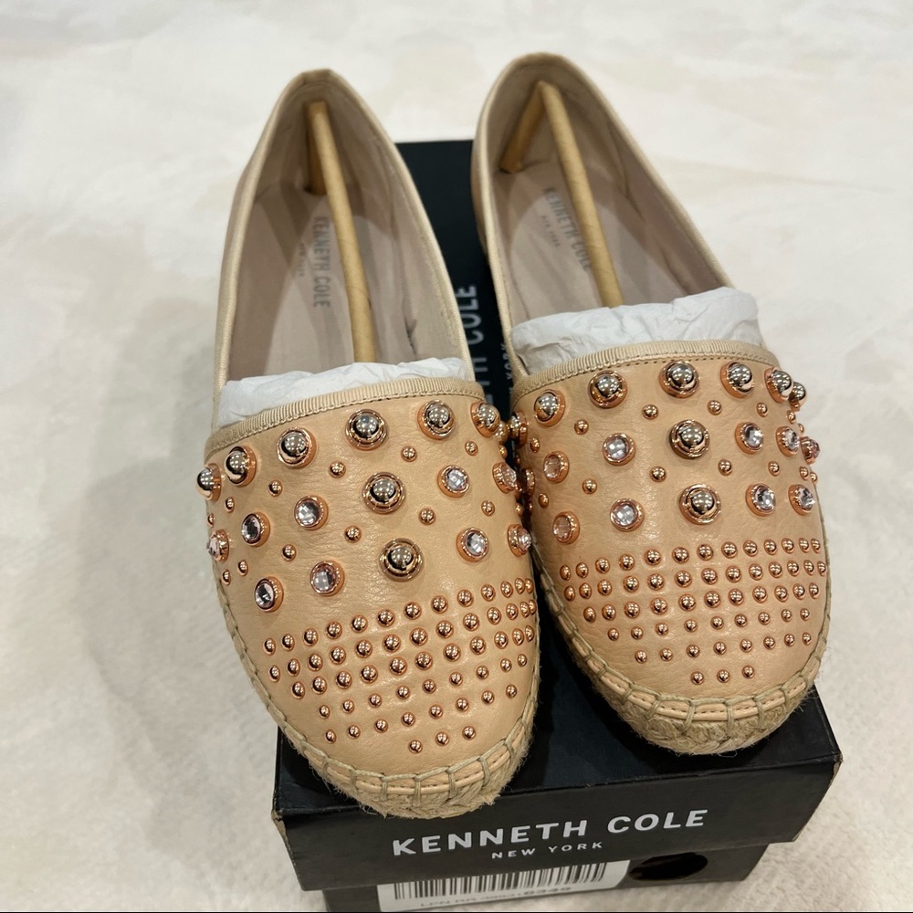 Womens stud flats